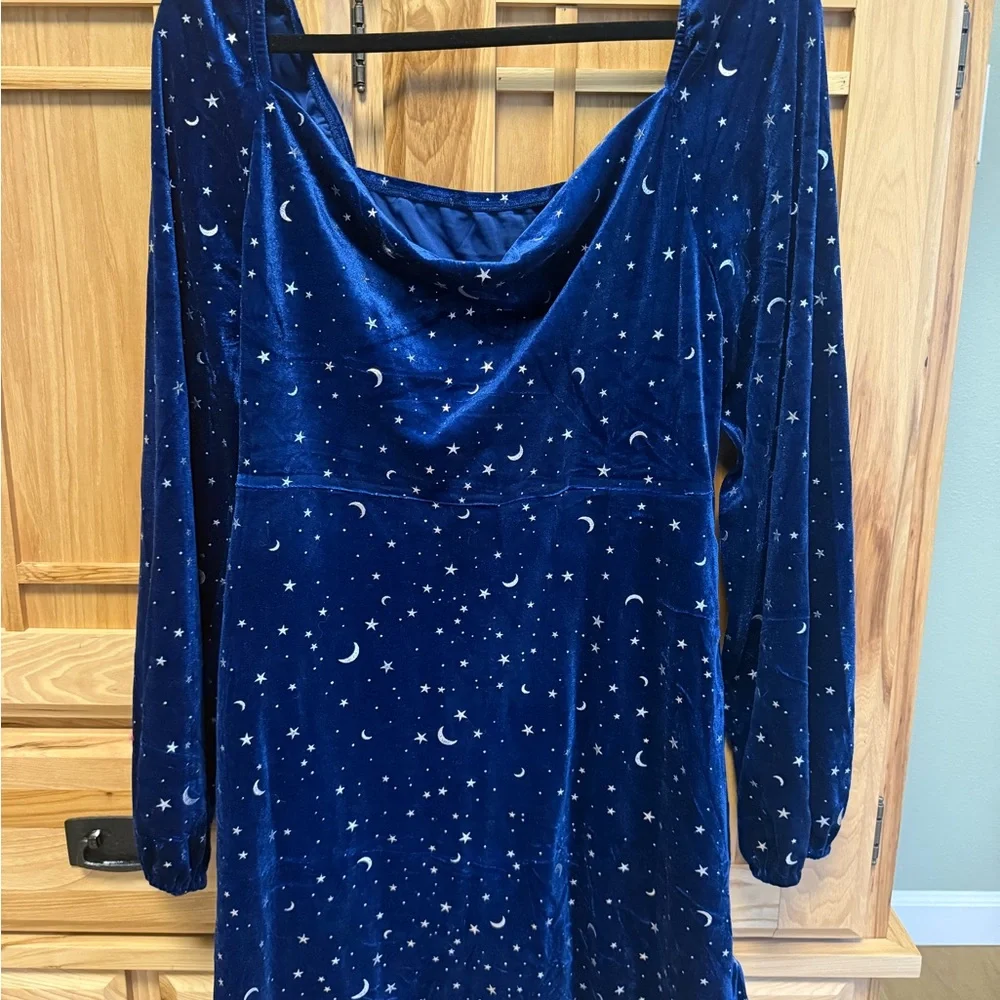 New with Tags - Cider Midnight Blue Celestial Velvet Dress - Picture 5 of 6